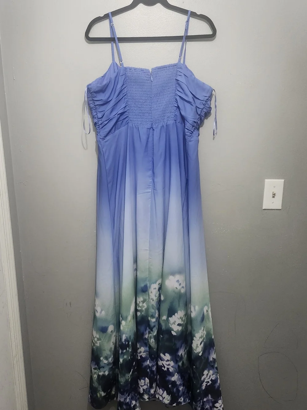 Abercrombie & Fitch Blue to Teal Ombre Floral Maxi Dress Size XL Tall Flaw
